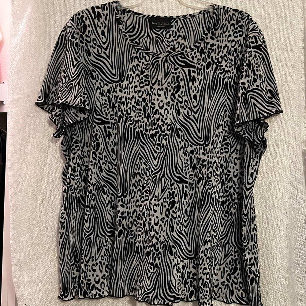 1X soft #animal print blouse.
